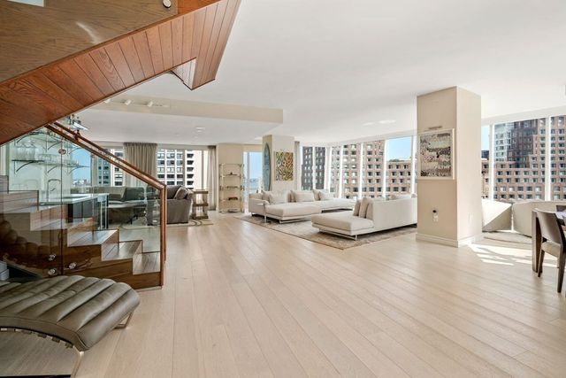 $5,100,000 | 110 Broad Street, Unit PH3, Boston, MA 02110