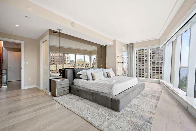 $5,100,000 | 110 Broad Street, Unit PH3, Boston, MA 02110