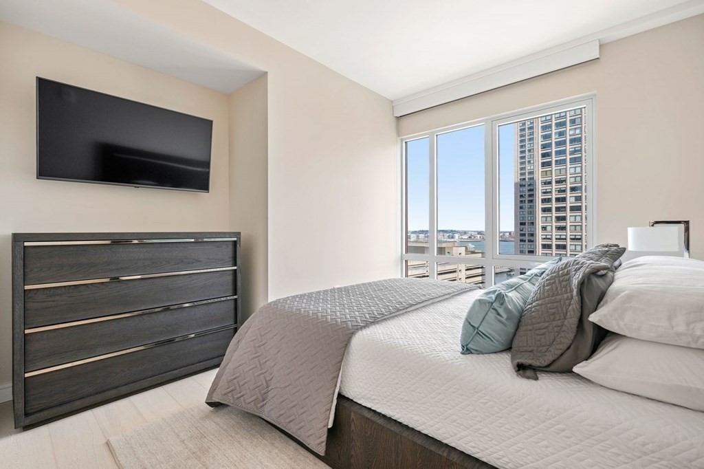 110 Broad Street, Unit PH3 Boston, MA 02110 - Photo 28 of 37