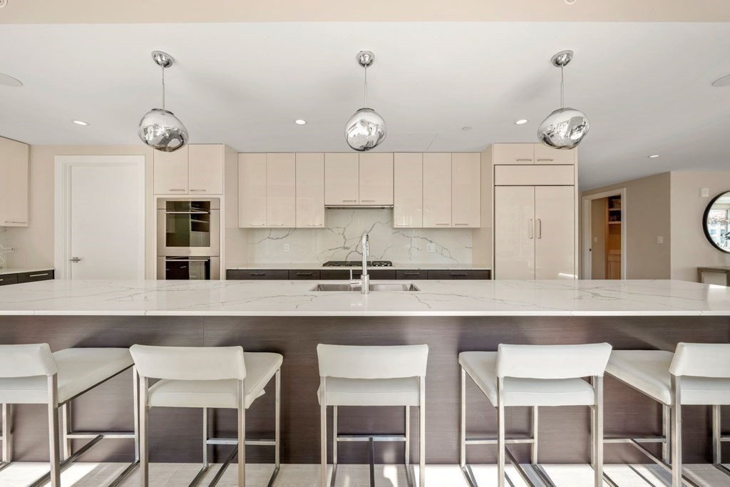 110 Broad Street, Unit PH3 Boston, MA 02110 - Photo 3 of 37