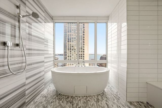 $5,100,000 | 110 Broad Street, Unit PH3, Boston, MA 02110