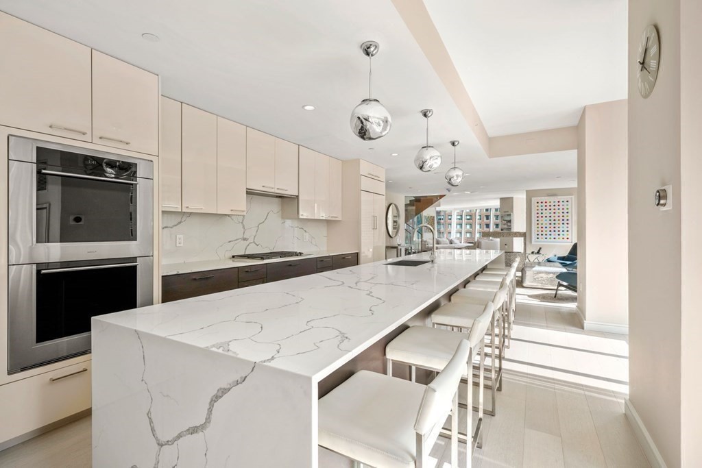110 Broad Street, Unit PH3 Boston, MA 02110 - Photo 4 of 37
