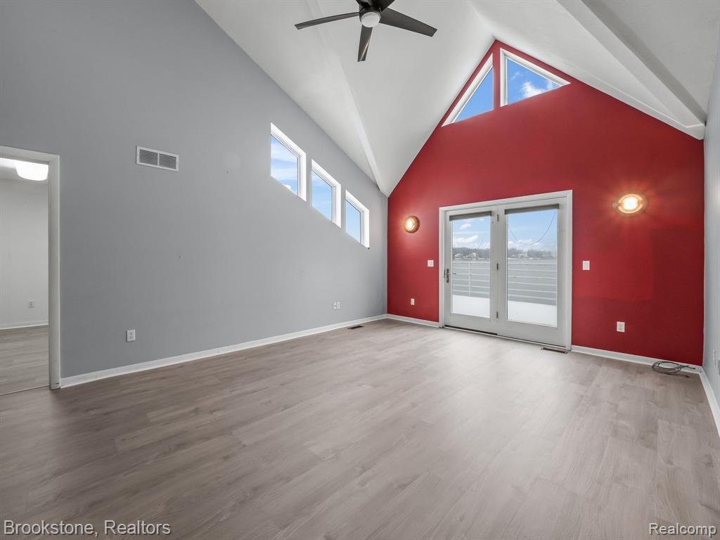 2076 South Long Lake Road Fenton, MI 48430 - Photo 15 of 32 Gallery Image 15