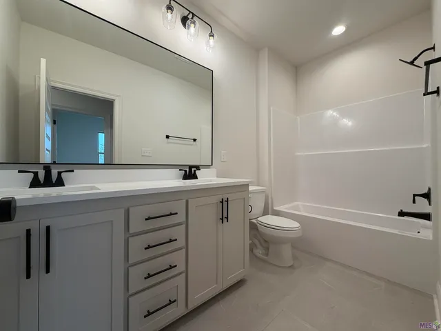 $407,985 | 21438 Yellow Fin Drive, Springfield, LA 70462