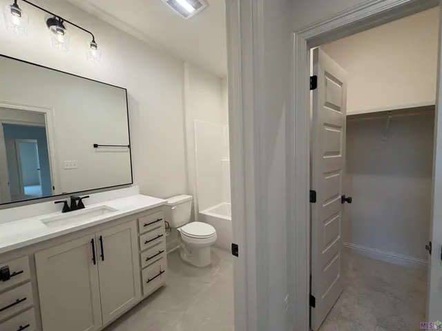 $407,985 | 21438 Yellow Fin Drive, Springfield, LA 70462