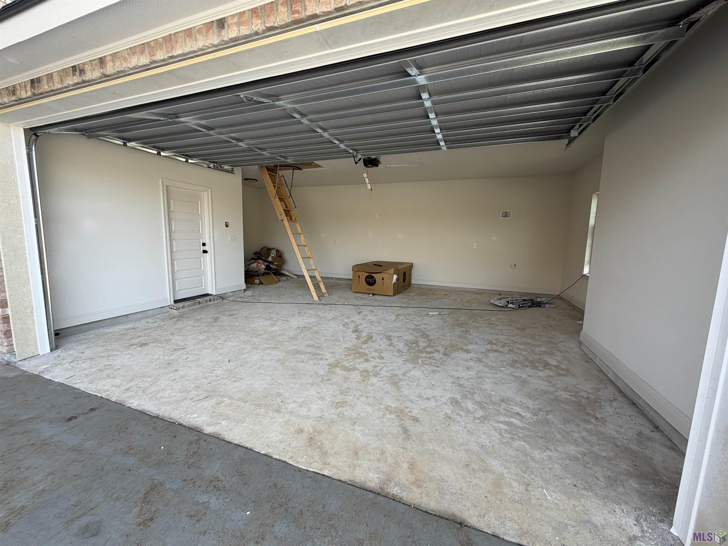 21438 Yellow Fin Drive Springfield, LA 70462 - Photo 30 of 34