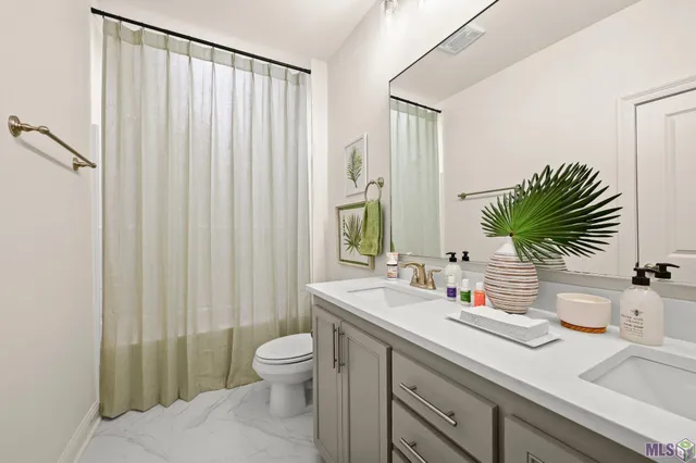 $407,985 | 21438 Yellow Fin Drive, Springfield, LA 70462