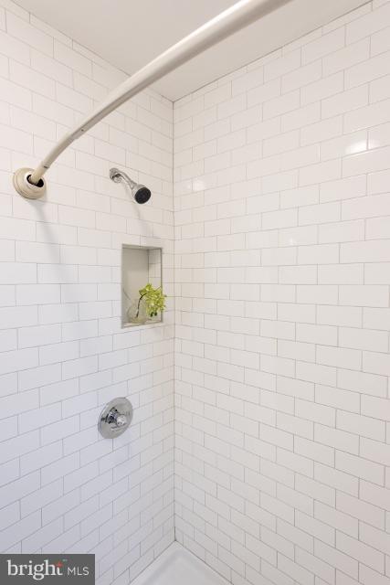 1365 Talbert Terrace Southeast Washington, DC 20020 - Photo 14 of 17 Bath