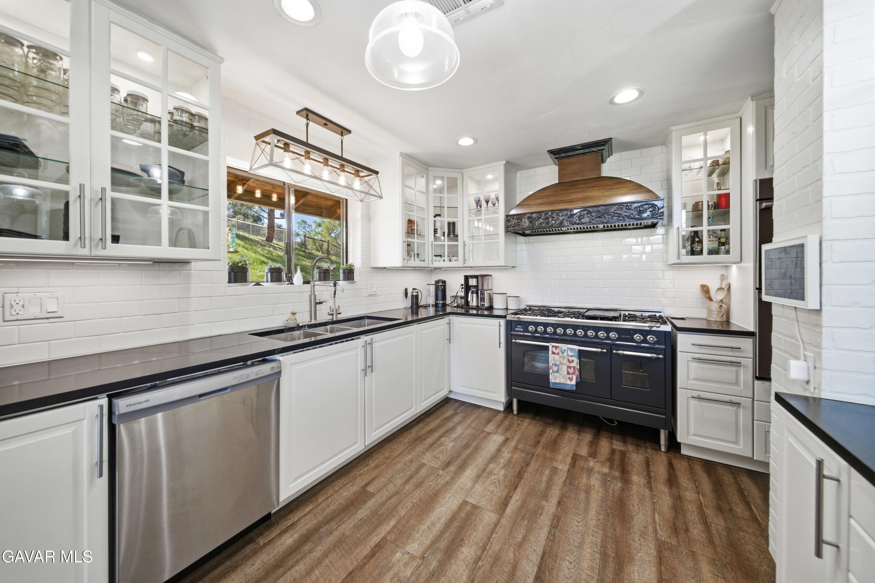 23580 Timberline Way Tehachapi, CA 93561 - Photo 13 of 50 23580 Timberline Way-18