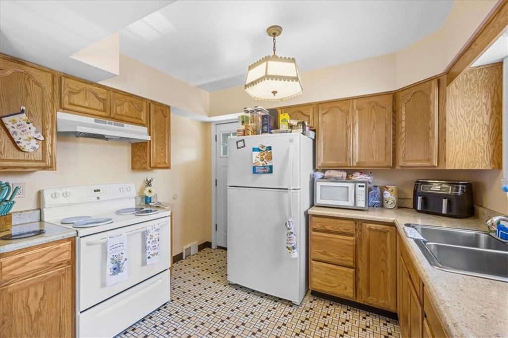 2115 Brodhead Road Aliquippa, PA 15001 - Photo 6 of 25 Gallery Image 6