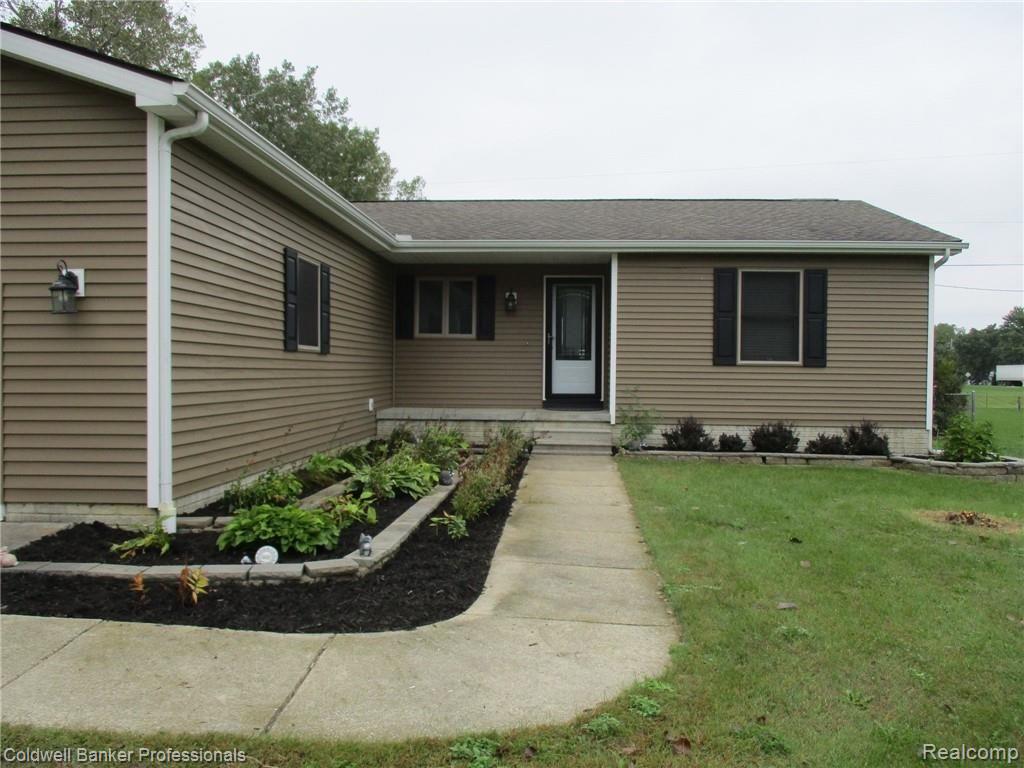 5154 South Byron Road Durand, MI 48429 - Photo 51 of 56 FRONT WALK.JPG