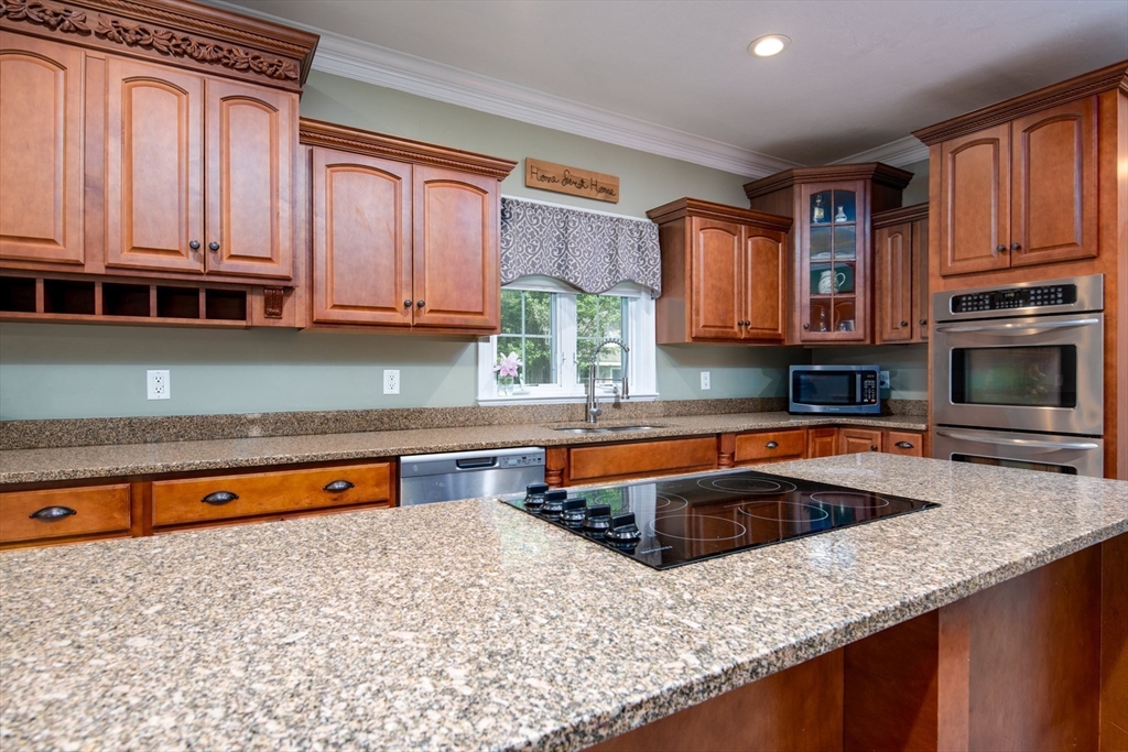 67 Old Farm Road Douglas, MA 01516 - Photo 12 of 42 Gallery Image 12