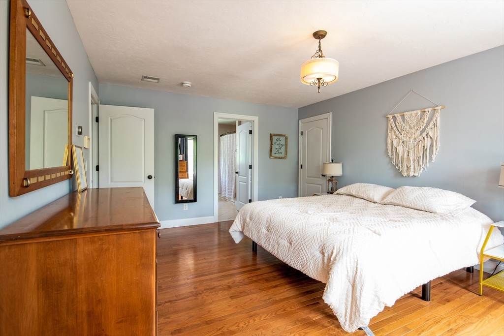 67 Old Farm Road Douglas, MA 01516 - Photo 17 of 42 Gallery Image 17