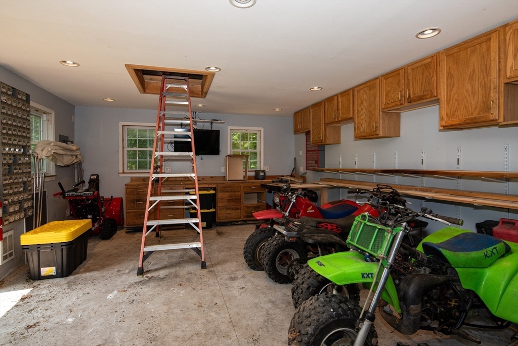 67 Old Farm Road Douglas, MA 01516 - Photo 38 of 42 Gallery Image 38