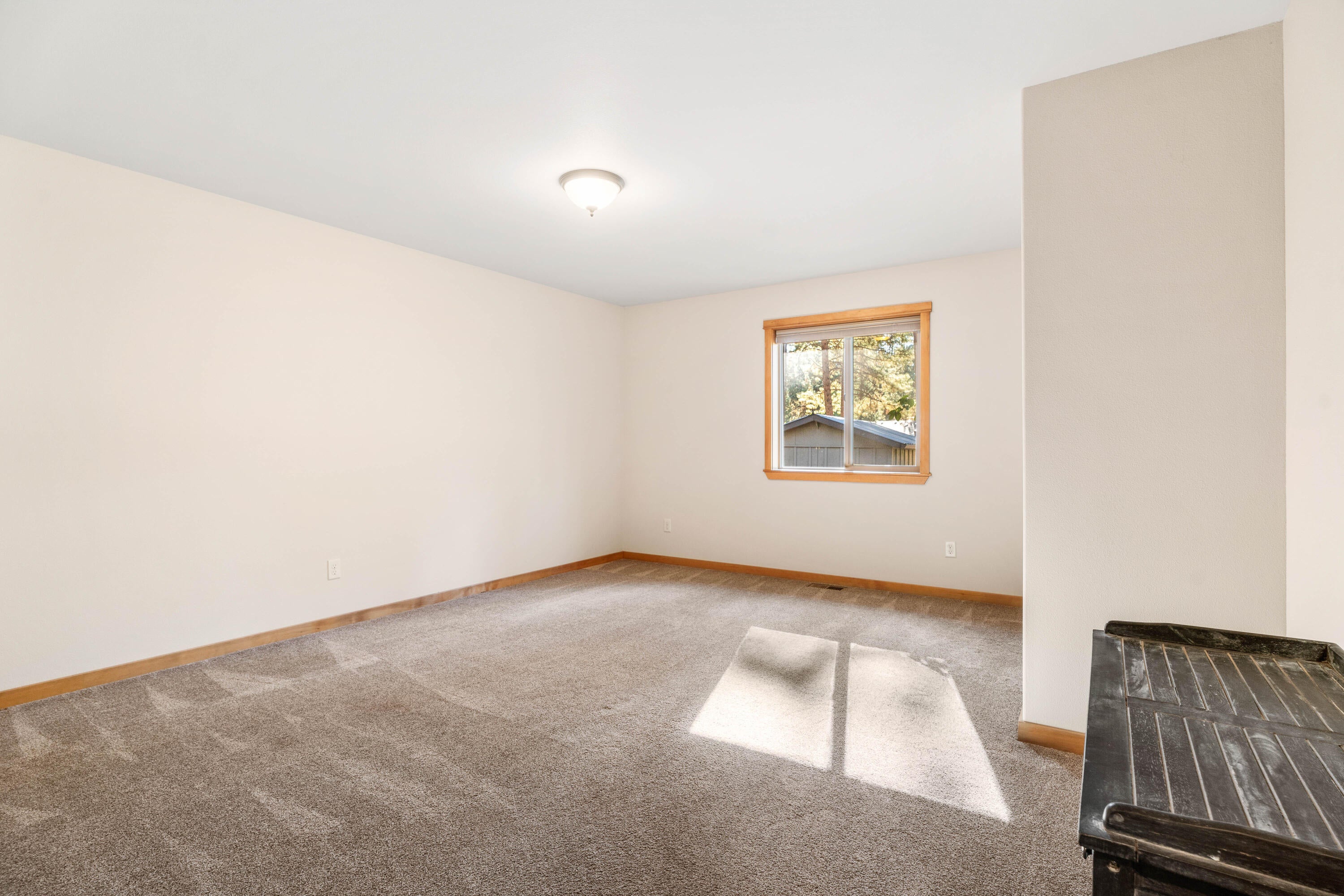 19031 Baker Road Bend, OR 97702 - Photo 18 of 35 18-Bedroom