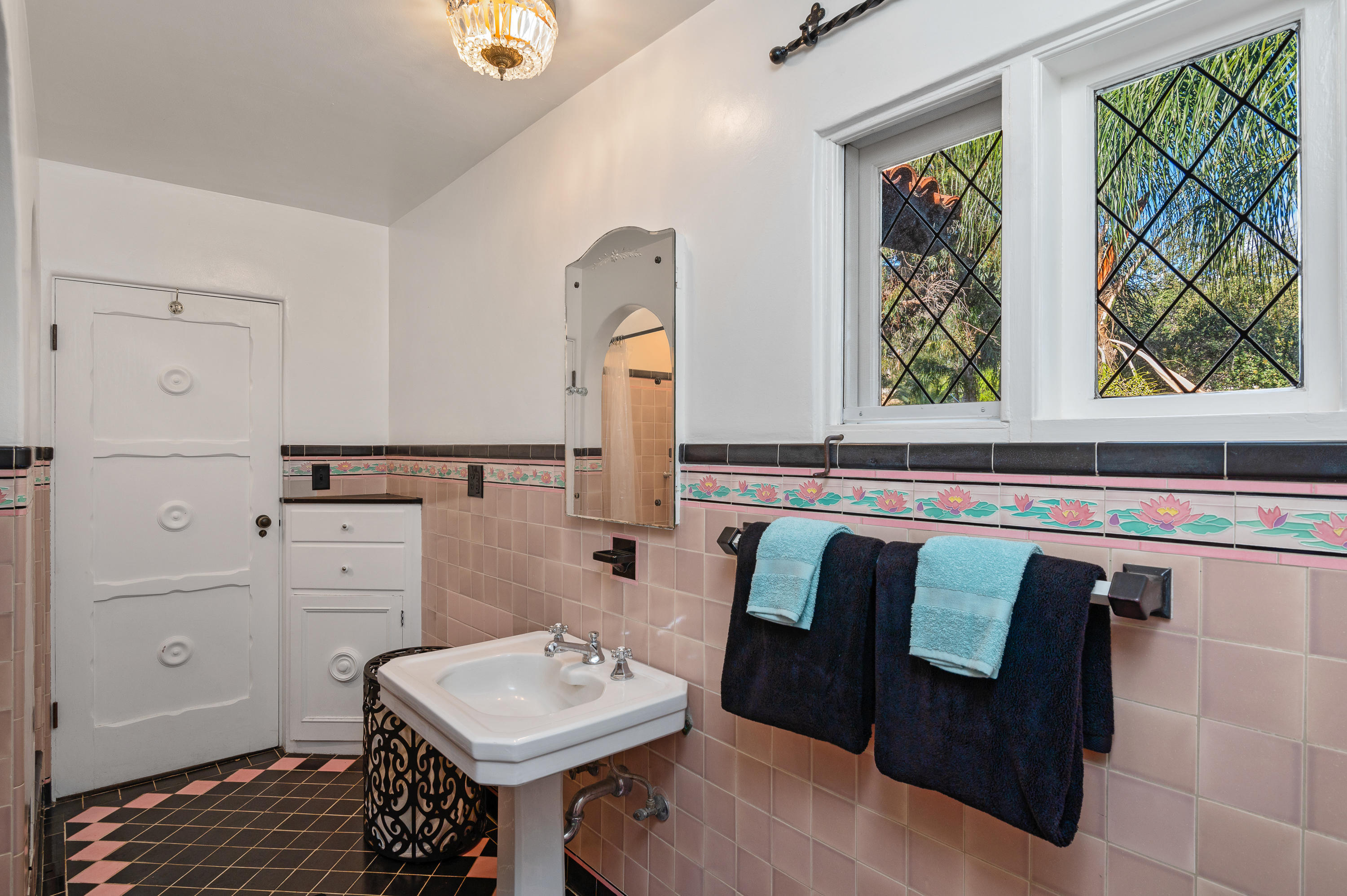 1422 East Palm Street Altadena, CA 91001 - Photo 28 of 64 a living room with furniture and a window