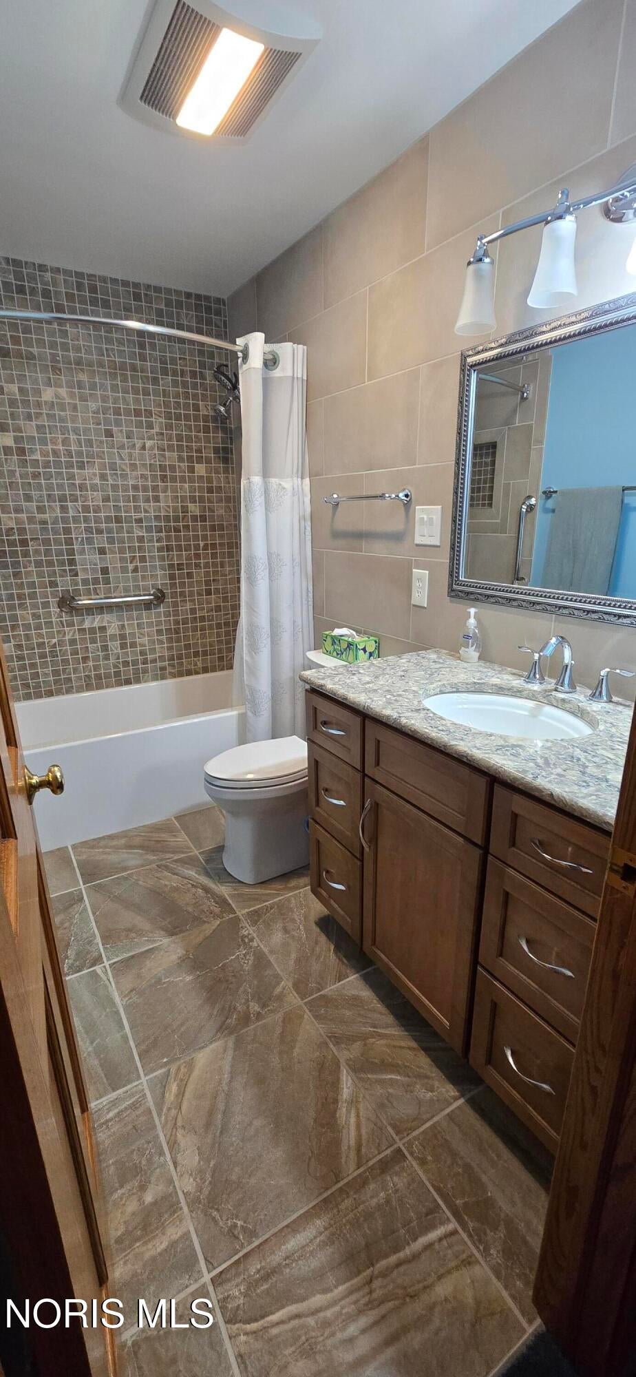 882 Mill Road Perrysburg, OH 43551 - Photo 16 of 40 Gallery Image 16