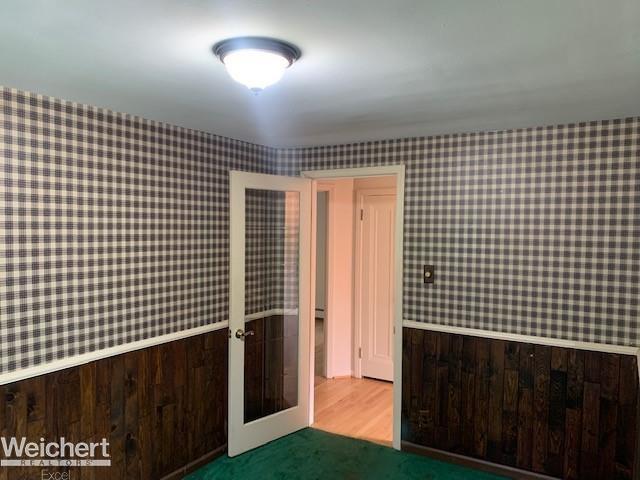 895 East Avon Road Rochester Hills, MI 48307 - Photo 22 of 26
