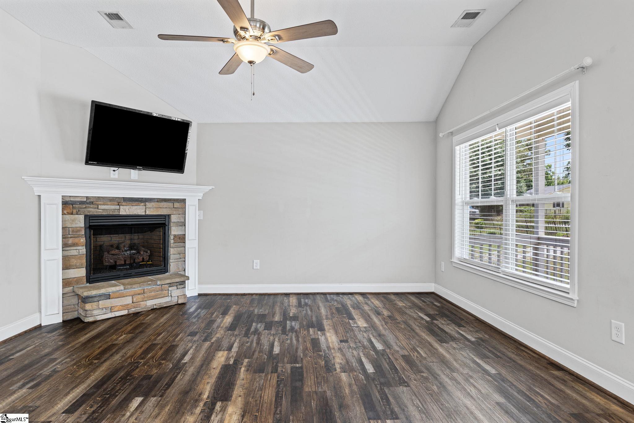 210 Jordan Road Lyman, SC 29365 - Photo 4 of 19
