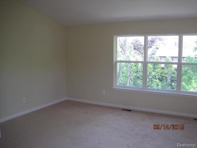 38714 Eight Mile Road Northville, MI 48167 - Photo 7 of 14