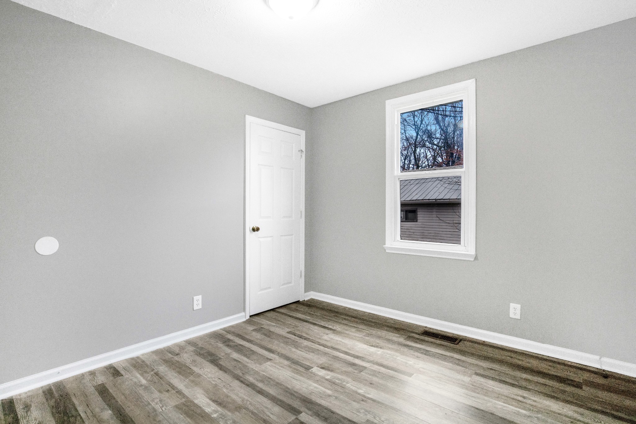 838 Circle Drive Springfield, TN 37172 - Photo 3 of 9