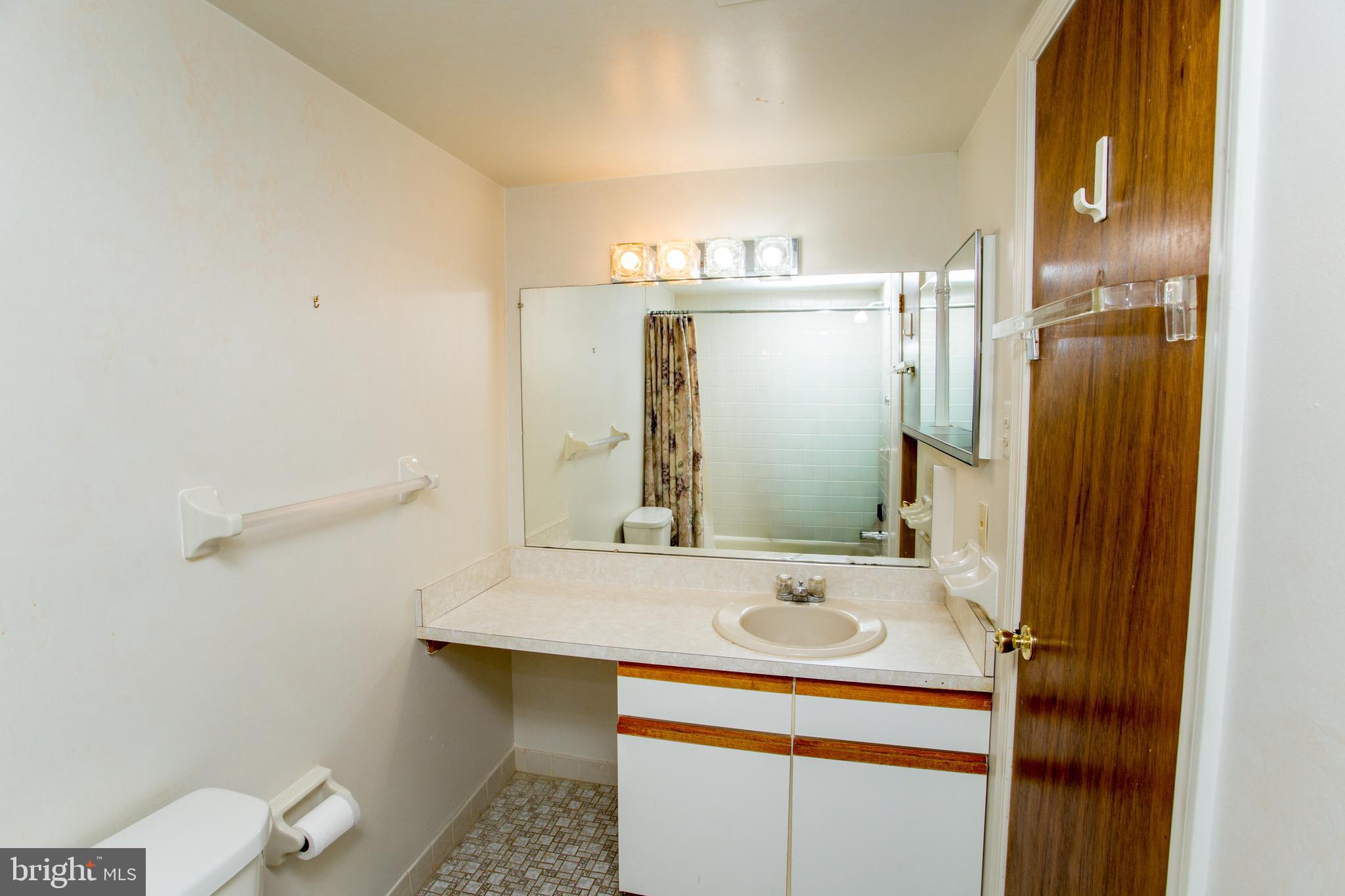 2131 Welsh Road, Unit 207 Philadelphia, PA 19115 - Photo 22 of 46