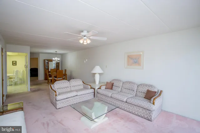 $219,900 | 2131 Welsh Road, Unit 207, Philadelphia, PA 19115