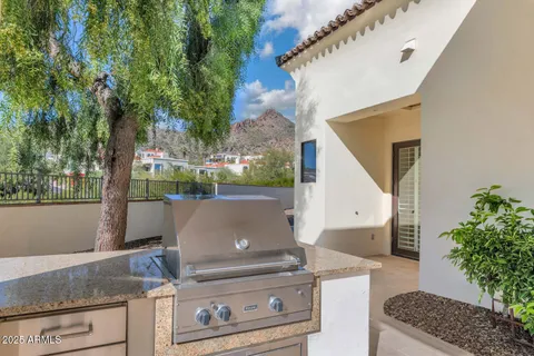 a view of outdoor space yard and entertaining space