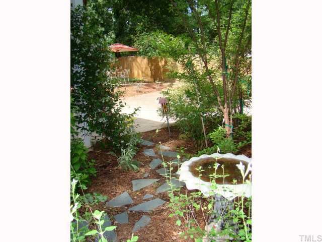 504 Banks Street Raleigh, NC 27604 - Photo 10 of 12