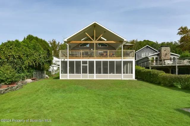 $895,000 | 214 Lake Road, Nicholson, PA 18446