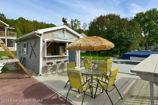 $895,000 | 214 Lake Road, Nicholson, PA 18446