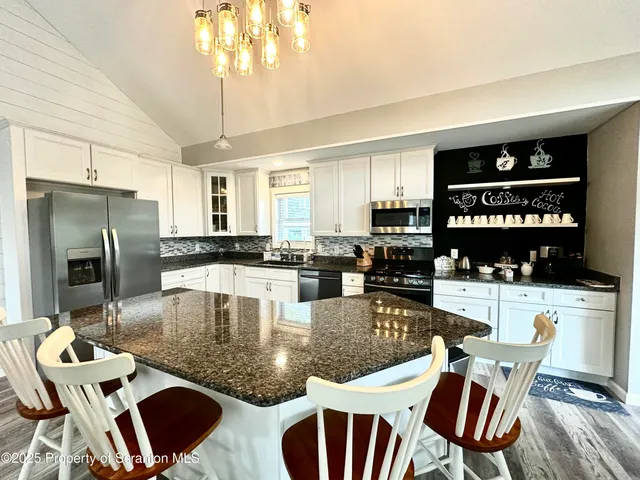 $895,000 | 214 Lake Road, Nicholson, PA 18446