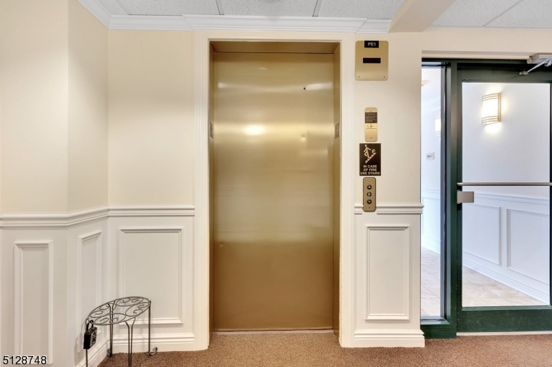 7 Prospect Street, Unit 303 Morristown, NJ 07960 - Photo 4 of 22