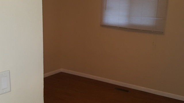 125 West Briarcliff Road Bolingbrook, IL 60440 - Photo 16 of 19 a small space with a window