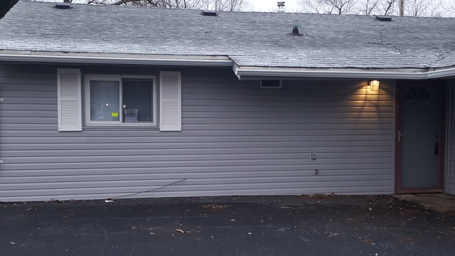 125 West Briarcliff Road Bolingbrook, IL 60440 - Photo 6 of 19 a backyard of a house