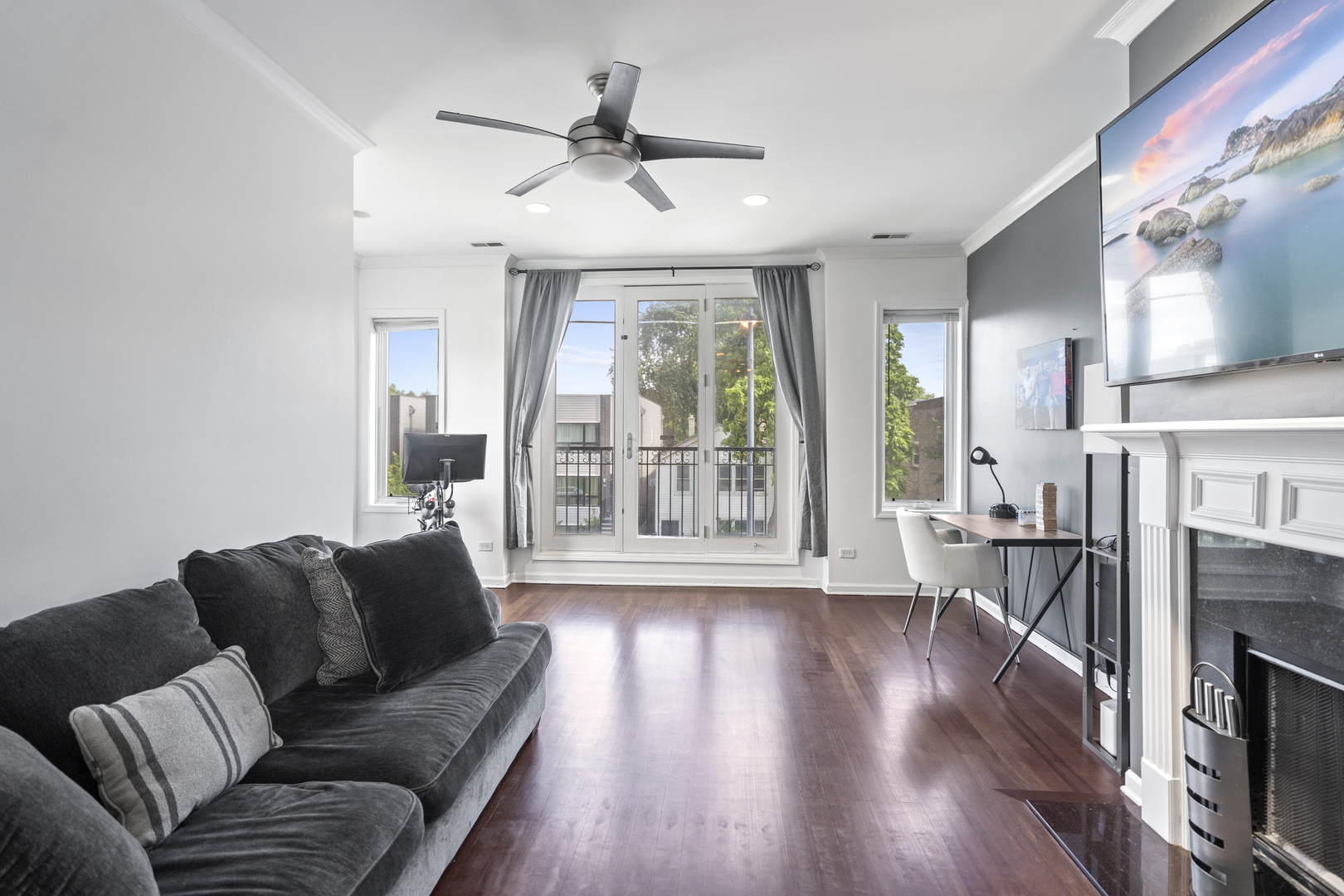 2539 West Warren Boulevard, Unit 2 Chicago, IL 60612 - Photo 6 of 14 a living room with furniture and a large window