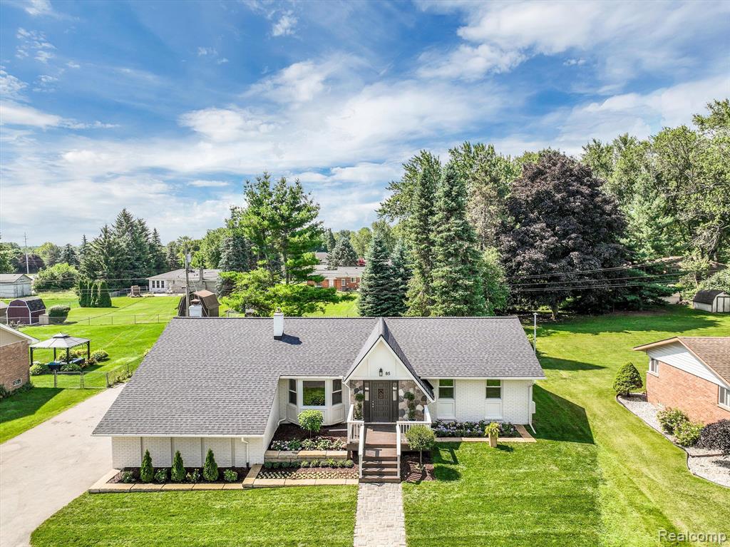 85 Boyken Road Rochester Hills, MI 48307 - Photo 1 of 42