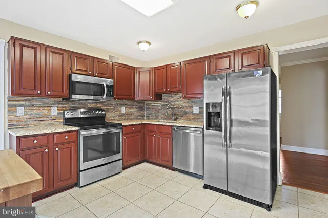 $3,300 | 20657 Anndyke Way, Germantown, MD 20874