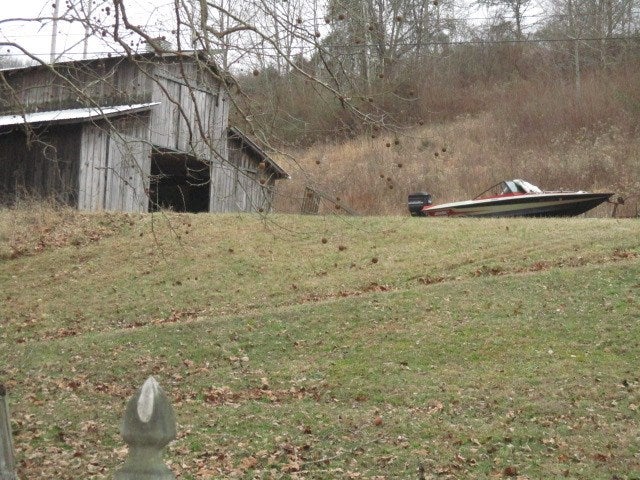 296b Madison Creek Road Salt Rock, WV 25559 - Photo 4 of 10 Gallery Image 4