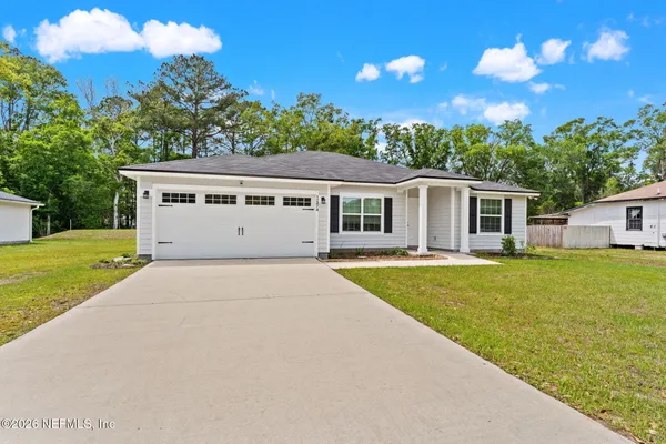 $1,900 | 12474 Camden Road, Jacksonville, FL 32218
