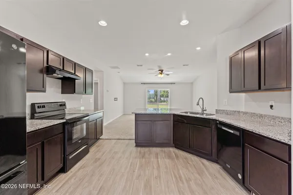 $1,900 | 12474 Camden Road, Jacksonville, FL 32218