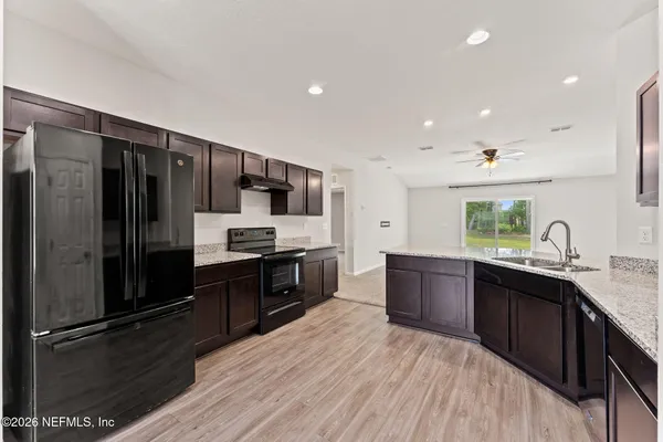 $1,900 | 12474 Camden Road, Jacksonville, FL 32218