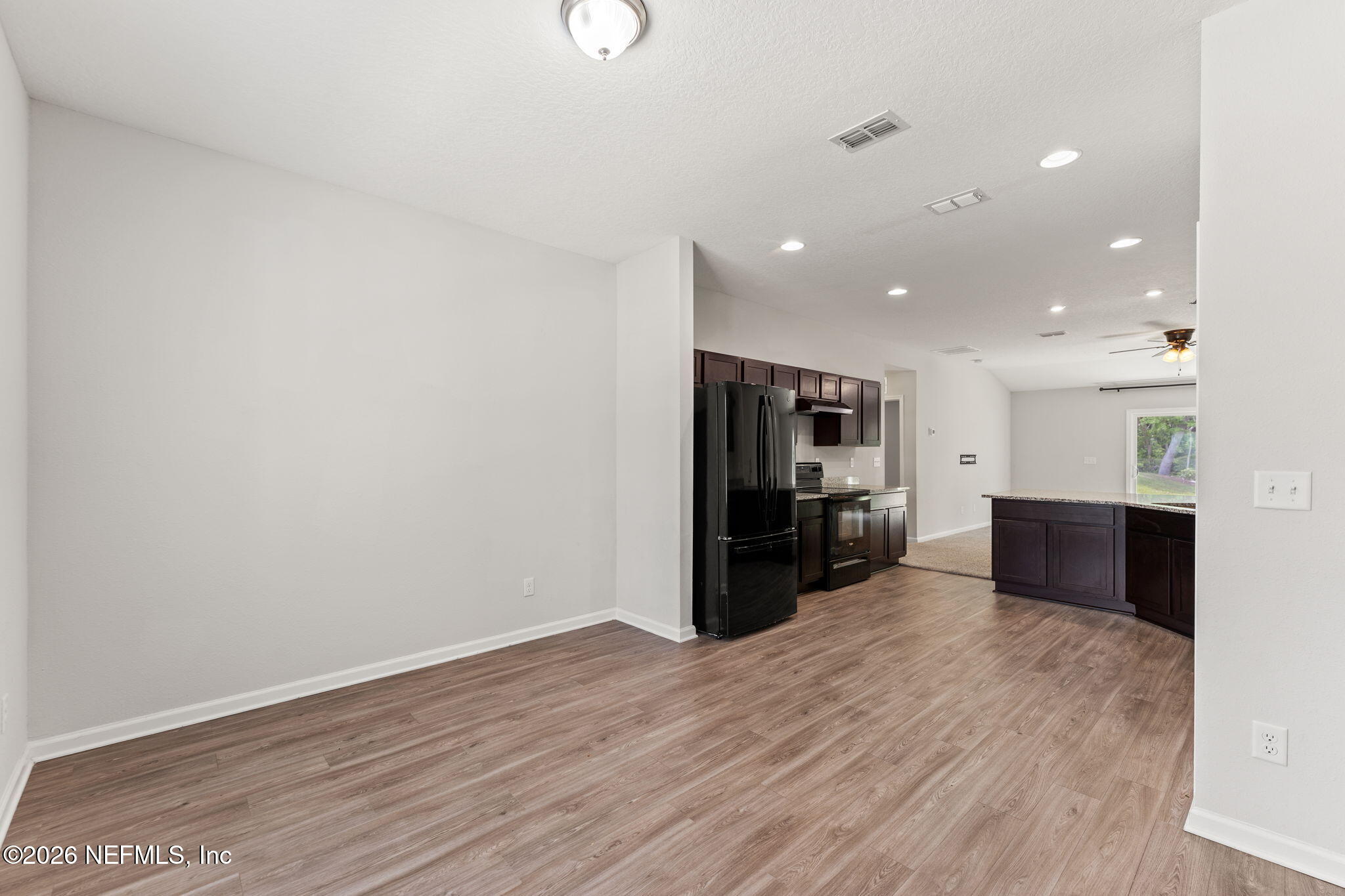 12474 Camden Road Jacksonville, FL 32218 - Photo 8 of 22 7-web-or-mls-DSC07902