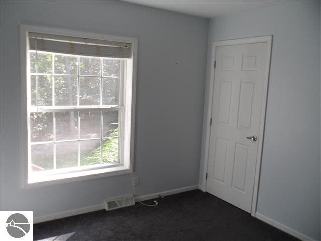 3550 North Putnam Road Suttons Bay, MI 49682 - Photo 34 of 37 1747288-33.JPG