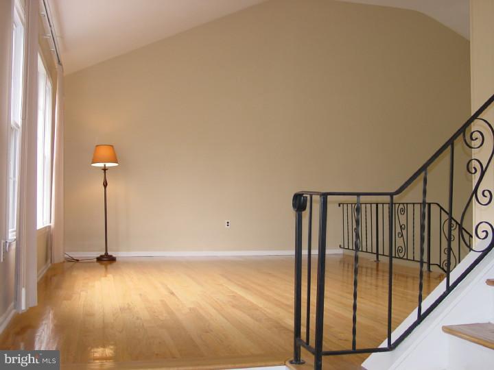 72 Maple Stream Road East Windsor, NJ 08520 - Photo 3 of 25 Living Room