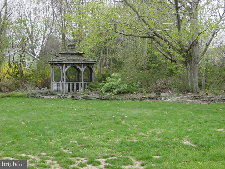 72 Maple Stream Road East Windsor, NJ 08520 - Photo 21 of 25 Back Yard