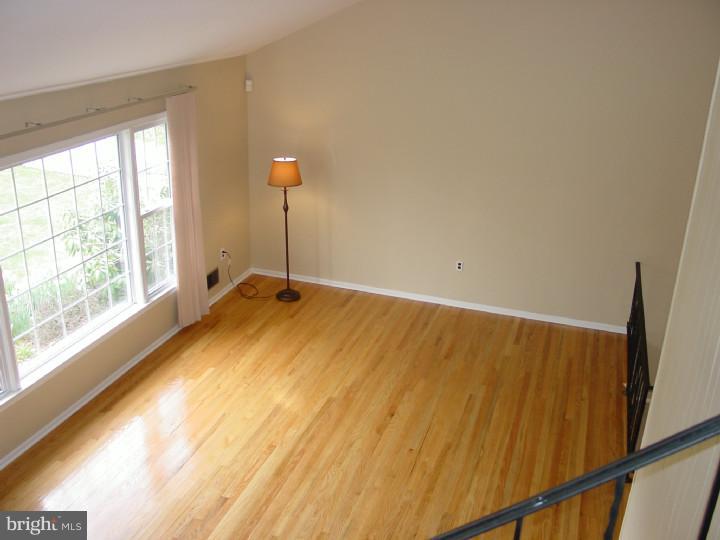 72 Maple Stream Road East Windsor, NJ 08520 - Photo 5 of 25 Living Room