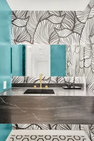 $3,995,000 | 146 West 57th Street, Unit 42D | Theater District