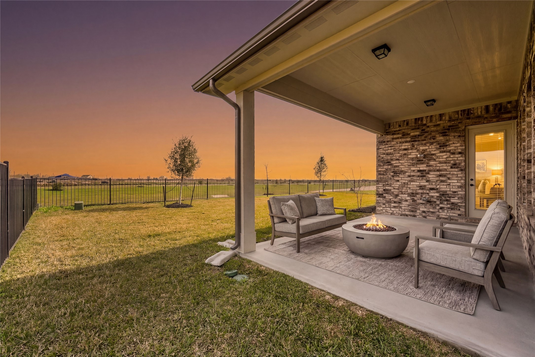 1831 Tioga Vw Drive Rosharon, TX 77583 - Photo 13 of 50 a view of a patio with couches chairs and potted plants