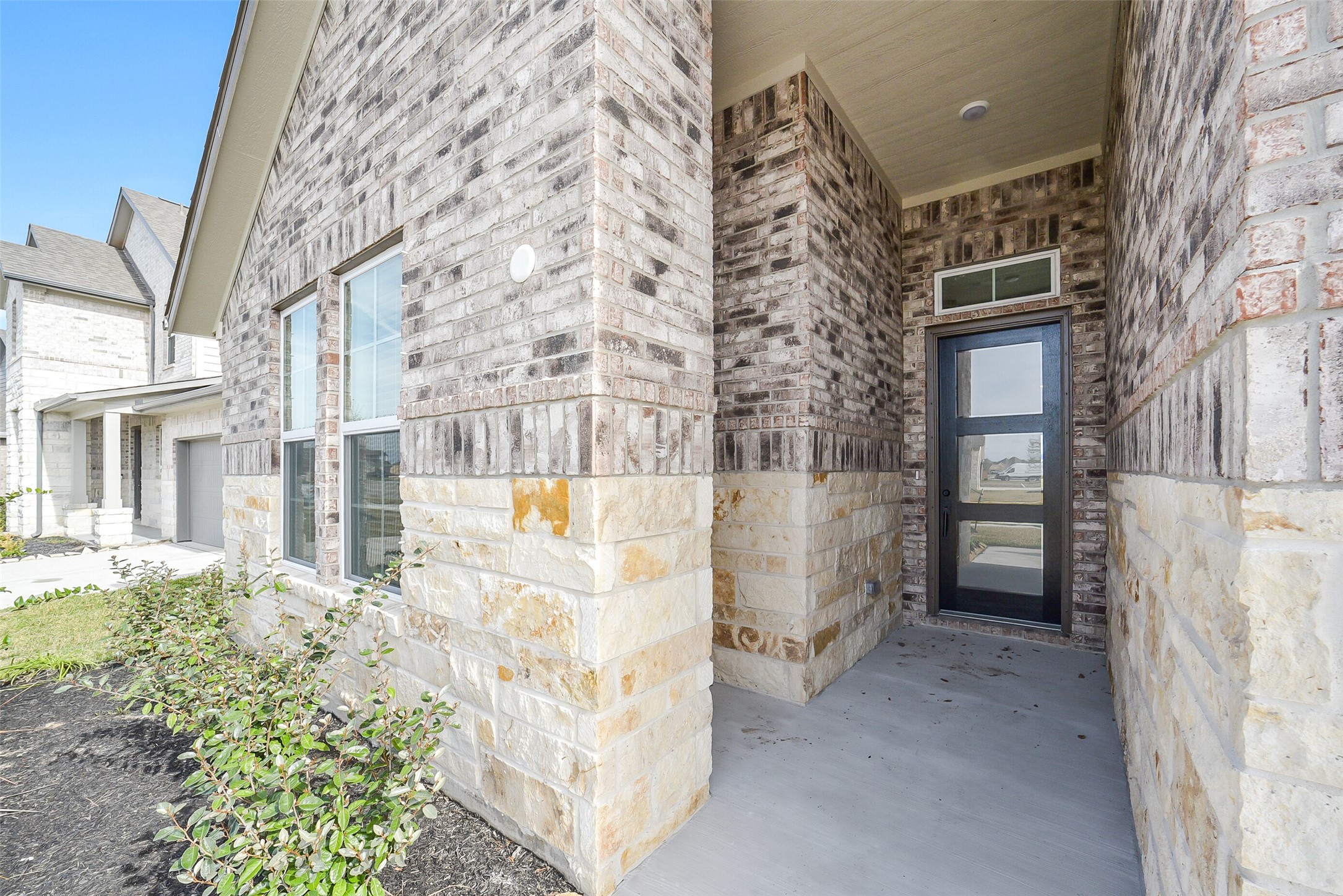 1831 Tioga Vw Drive Rosharon, TX 77583 - Photo 3 of 50